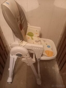 Dětská plastová jídelní židle