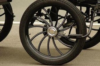 Náhradní pneumatiky a duše do kočárů, bryček, koňských povoz