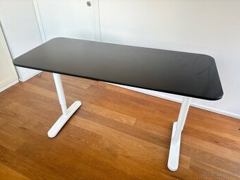 Pracovní stůl IKEA Bekant 140x60cm