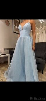 Modré maturitní šaty