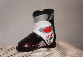 Málo jeté dětské lyžáky 31 TecnoPro vel. 20 (31EU), bezvadné