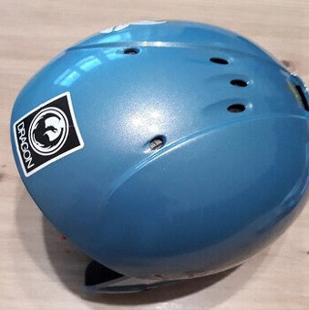 Prodám dětskou lyžařskou přilbu Salomon vel. XS 54cm