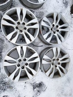 Hyundai 5x114,3 18 ET35 mají Tpms senzory nechám zdarma - [1
