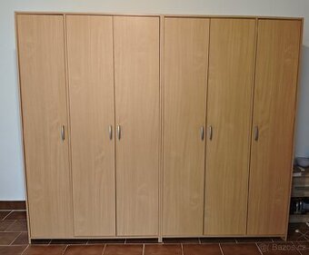 Šatní skříň