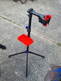 Montážní stojan - 1