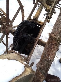 Vyoravac brambor Cert za kone