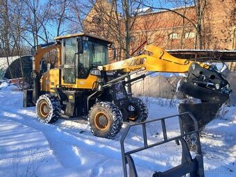 Traktorobagr Digger wz22-15. Nakladac