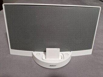 BOSE SoundDock system + Bluetooth adapter