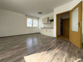 Pronájem hezkého bytu 1+kk, 31 m2, Benešov u Prahy