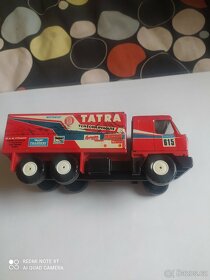 Retro model Tatra 815.