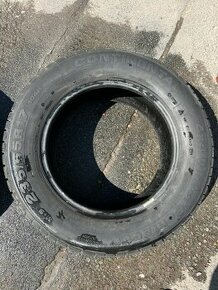 Celoroční pneumatiky continental 235/65 R17