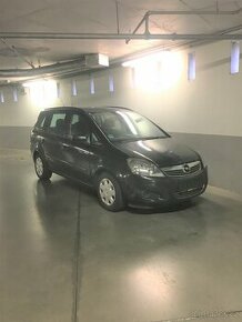 OPEL ZAFIRA 1,6i 85kW SERVISKA PO SERVISU TOP STAV