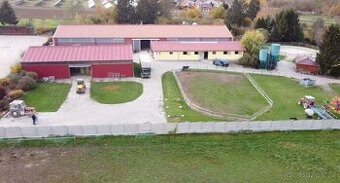 Nabízíme exkluzivně k prodeji areál s  pozemky o celkové roz