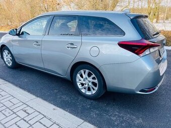 Toyoty Auris 1.6i - 79 KW ČR,KAMERA,ALU KOLA.