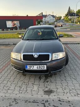 Škoda Superb 1