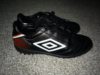 Turfy, tenisky Umbro vel 36,stélka 22cm