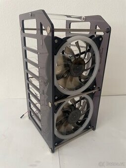 8patrový Rack s ventilátory pro Raspberry Pi