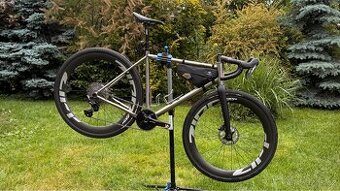 Titanova gravel ramova sada Merit vel. L