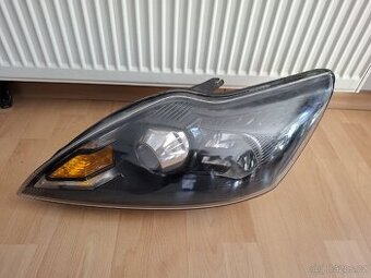 Ford focus mk2 fl  levý xenon černý