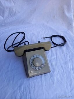 Vytáčecí telefon Tesla