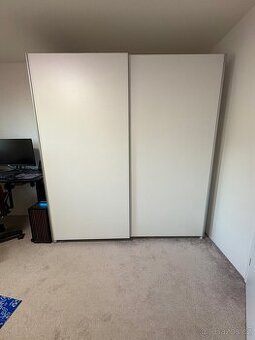 IKEA šatní skříň