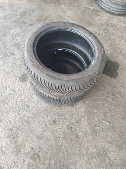 255/45 R18 Continental