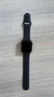 Apple Watch SE Nike 44mm (2020) – plně funkční