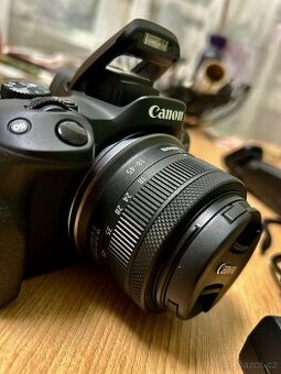 Canon EOS R50 + RF-S 18-45 mm – Creator Kit