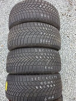 225/45/17 zimní 8 kusů