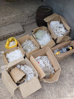 Fasádní hmoždinky