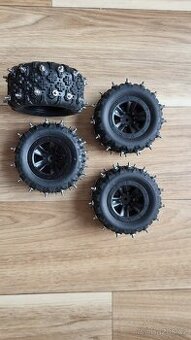 Kompletní kola na RC auto s hřeby