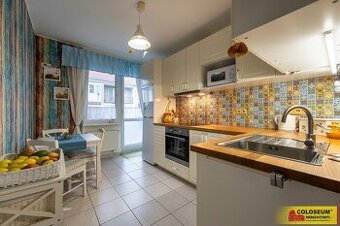 Vranovice, byt OV 3+1, balkón, 2 sklepy - byt