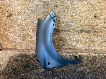 PRAVÝ PŘEDNÍ BLATNÍK SUZUKI SX4 2006-2013