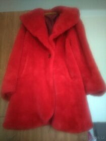 Prodám kožich červený velikost 46-50