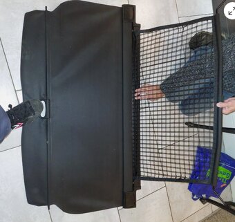 BMW E46 roleta kufru, síť pro psa