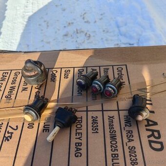 Jawa kontrolky a přepínače