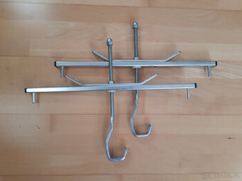 držák žebříku na auto