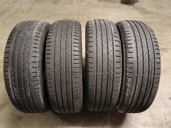 4 ks letních pneu Continental 215/60 R18 H. DOT 2025.