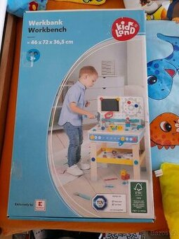 Dětský dřevěný pracovní stůl s nářadím - nové,nepoužité