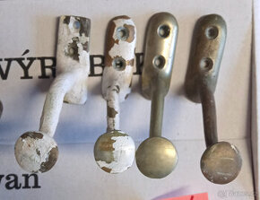 Okenní nárazník zvlněný - kov