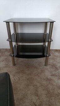 TV stolek kombinace kov + černé tvrzené sklo TOP stav
