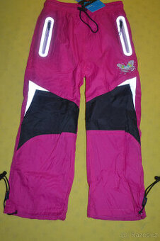 jarní  nové kalhoty ,šusťákové,bavlna uvnitř, 98/104
