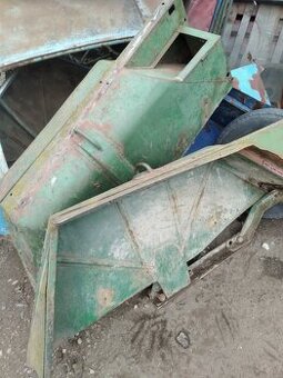 Prodám slušné blatníky na ZETOR25