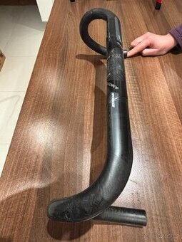 Karbonová řidítka FSA K-FORCE SL Ø-31.8 mm/440 mm Použité