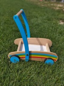Dětský dřevěný vozík