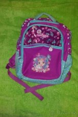 Dívčí školní batoh