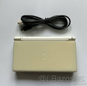 Nintendo DS Lite - 1