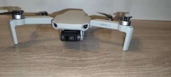 Obrázek k inzerátu: DJI mini 2 SE fly more combo (3 baterie)