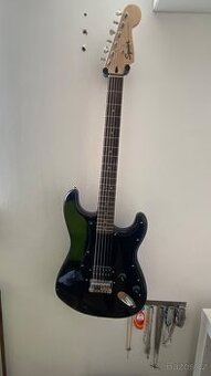 Fender Squier Elektrická kytara+ Fender Champion 20 kombo