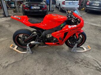Okruhovka CBR 1000rr SC59 NOVA CENA